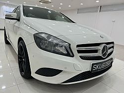 Mercedes Benz A180 R17 LED 2015 White Revcam